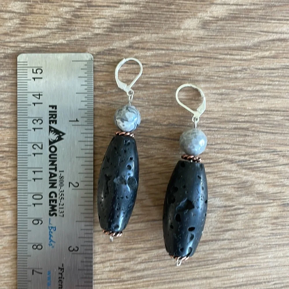 HAND CRAFTED EARRINGS Blackstone Gray Agate Copper Silver
